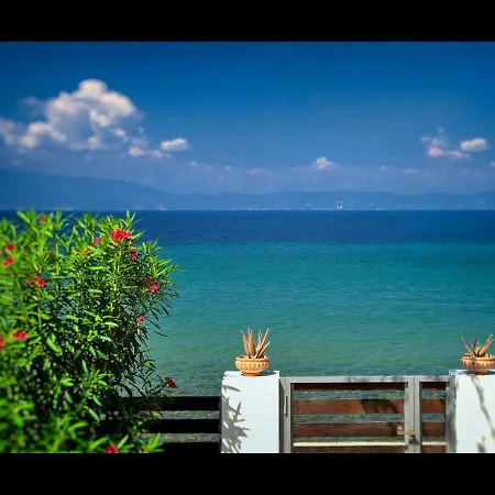 Balconies On Sea - The Garden بيت للعطل *