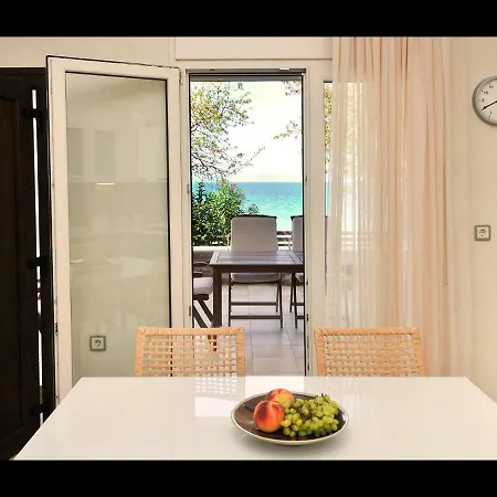 Balconies On Sea - The Garden بيت للعطل *